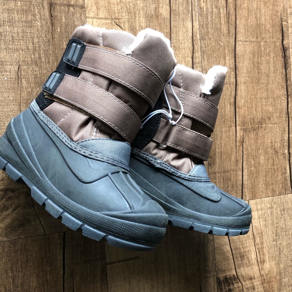 Brown and Black Fur Snow Boots ( Cat & Jack)